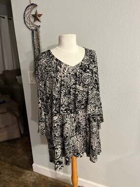 Susan Graver 3X Liquid Knit Layered Paisley Tunic Top